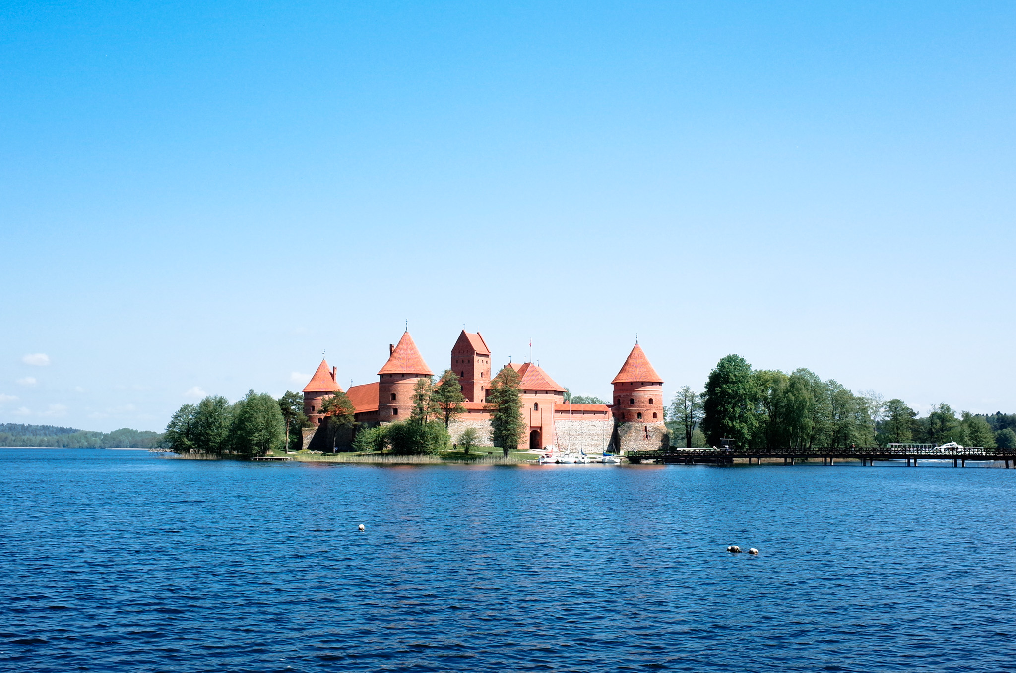 湖心的緋紅古堡 Trakai水陸雙遊