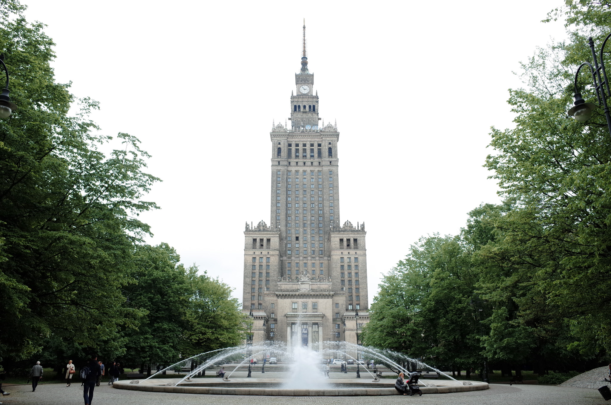 灰燼中重生的城市－波蘭華沙